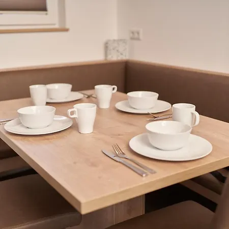 Anemone Apartment